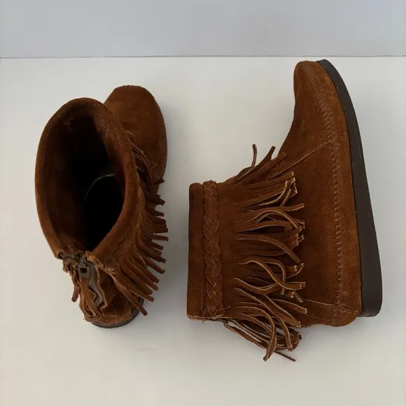 Minnetonka Fringe Moccasins Brown 8