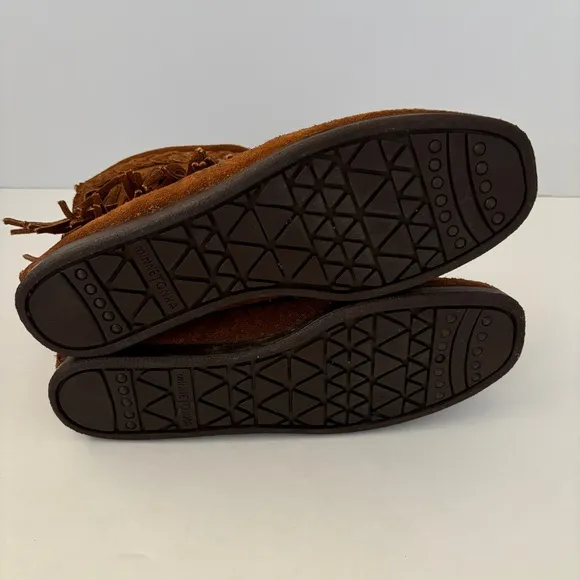 Minnetonka Fringe Moccasins Brown 8