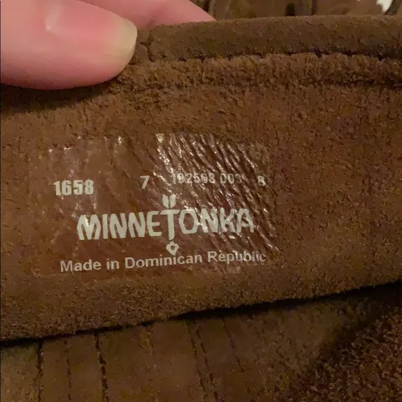 Minnetonka high fringe boots