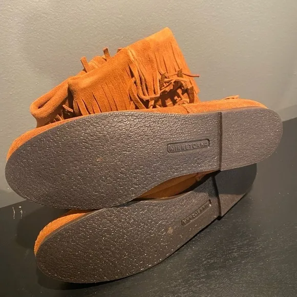 Minnetonka Moccasins 3 Layer Fringe boots