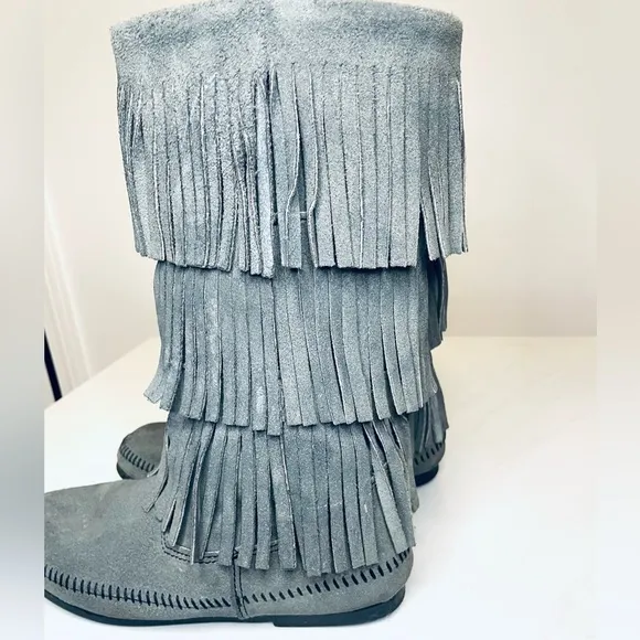 MINNETONKA Moccasins Tall Fringe Leather Boots