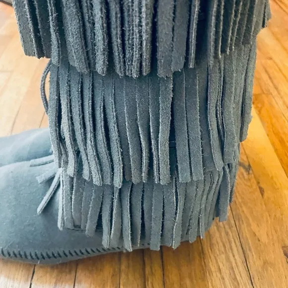 MINNETONKA Moccasins Tall Fringe Leather Boots