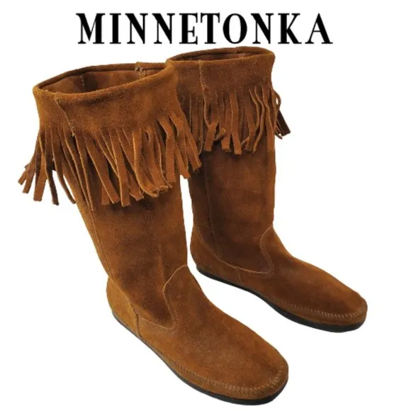 Minnetonka Moccasins Vintage Womens Fringed Suede Boots. Size 8