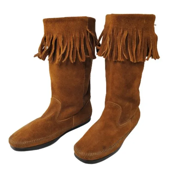 Minnetonka Moccasins Vintage Womens Fringed Suede Boots. Size 8