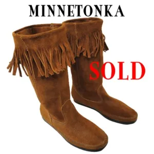 Minnetonka Moccasins Vintage Womens Fringed Suede Boots. Size 8
