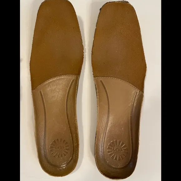 Minnetonka Moosehide Classic Moccasin  - Natural Size 11