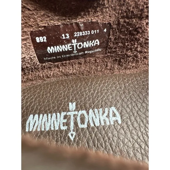 MINNETONKA MOOSEHIDE CLASSIC MOCCASINS Men's Size 13 Chocolate