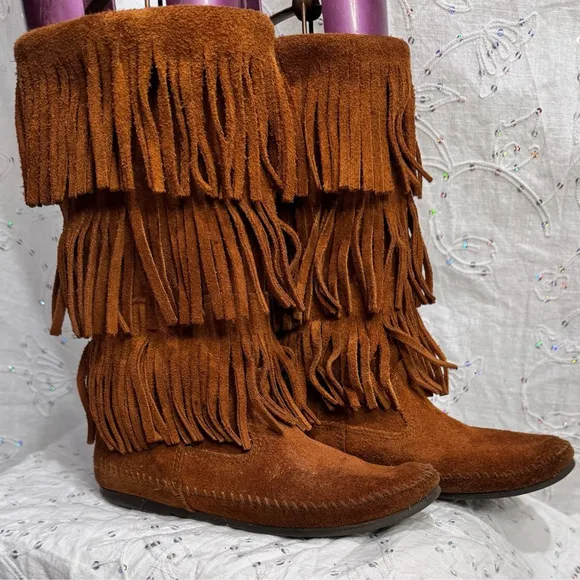 MINNETONKA Suede Triple Fringe Traditional Pull-On Women's Brown Moccasins 8