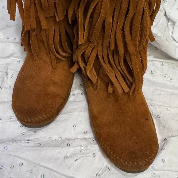 MINNETONKA Suede Triple Fringe Traditional Pull-On Women's Brown Moccasins 8