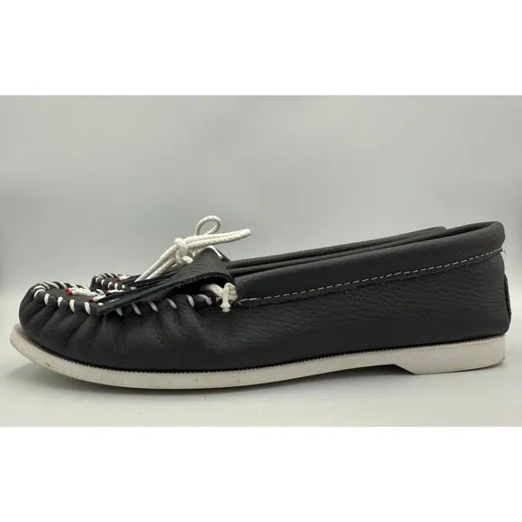 Minnetonka Thunderbird Leather Boat Moccasin Navy 9.5