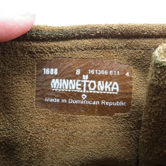 MINNETONKA Women's Brown Suede Leather Tall Moccasin Boots Size 8 Fringe Boho