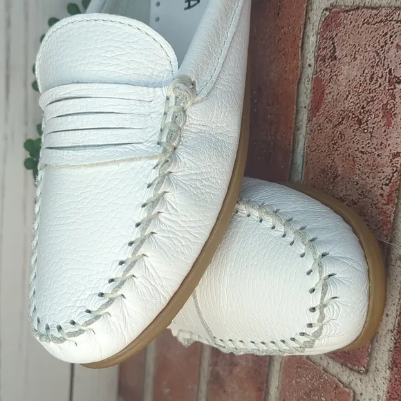 Minnetonka Women's White Leather Kate Mule Driving Shoe Loafer Slip On 9.5
