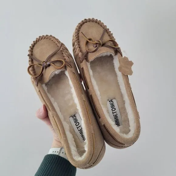 Minnetonka Women's Tan Moccasins Allie Junior Trapper Suede 8m NIB