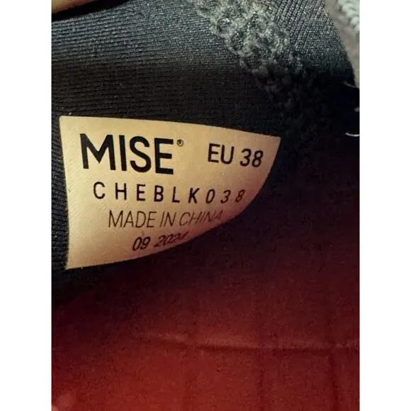 Mise Women’s The Chelsea Boot Black Size 8-8.5 Culinary Waterproof Outdoor