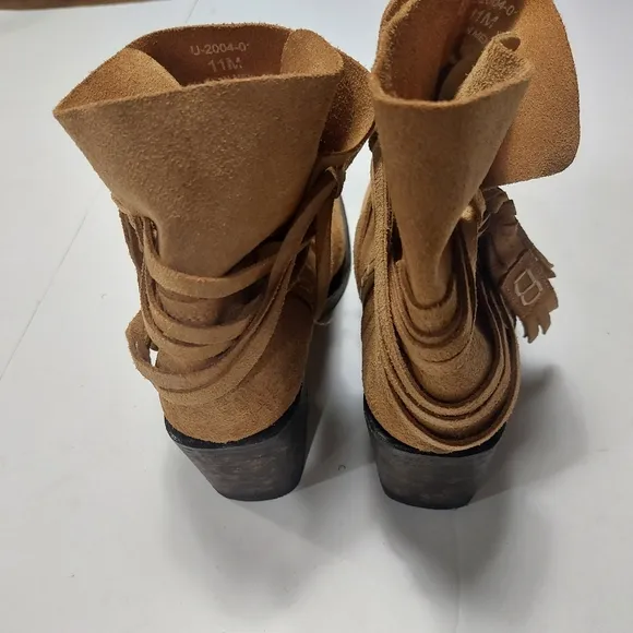 MISS MACIE Tan Leather Ankle Boots Women's 11M