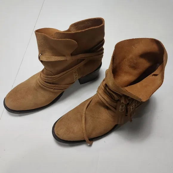 MISS MACIE Tan Leather Ankle Boots Women's 11M
