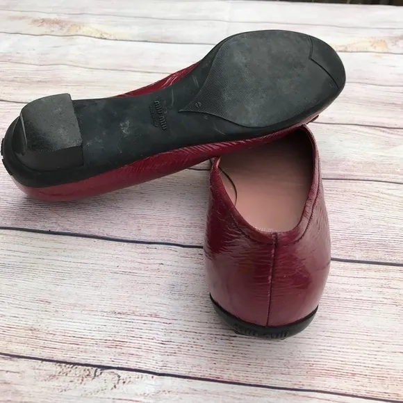 Miu Miu Red Flats With Tortoise Lucite Chain