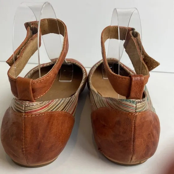 Miz Mooz Kazu Flats Brown Leather Pinstripe Accent Shoes W/ Ankle Straps size 7