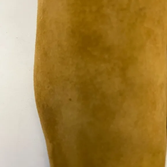 Moda Spana mustard yellow women’s 3” inch heeled boots size 6M.