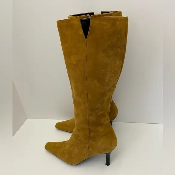 Moda Spana mustard yellow women’s 3” inch heeled boots size 6M.