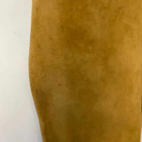 Moda Spana mustard yellow women’s 3” inch heeled boots size 6M.