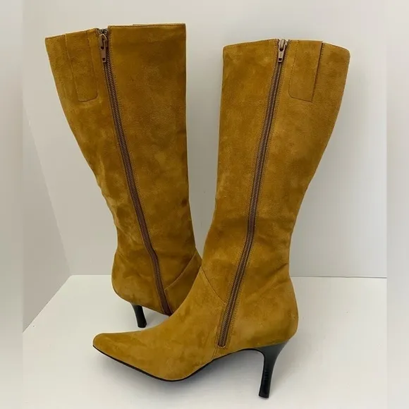 Moda Spana mustard yellow women’s 3” inch heeled boots size 6M.
