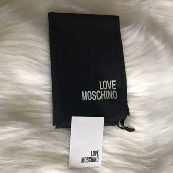 MOSCHINO love‎ ❤️ NEW costra cipria Italy