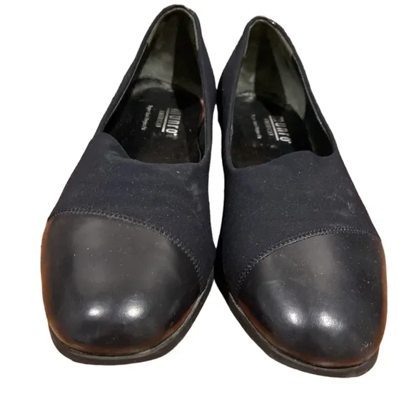 Munro American -Black Micro Patent Leather vintage loafer -Size 10