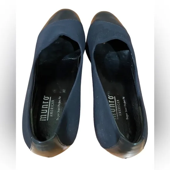 Munro American -Black Micro Patent Leather vintage loafer -Size 10