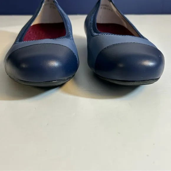 Munro Danielle Blue Leather Flats Size 11