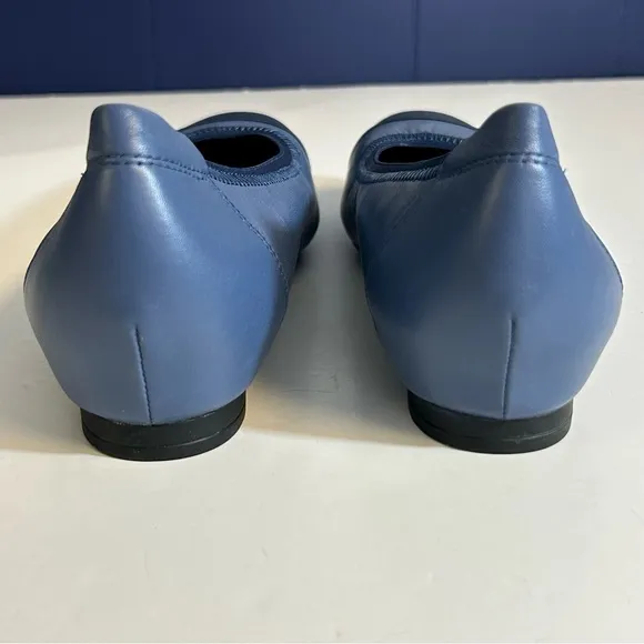Munro Danielle Blue Leather Flats Size 11