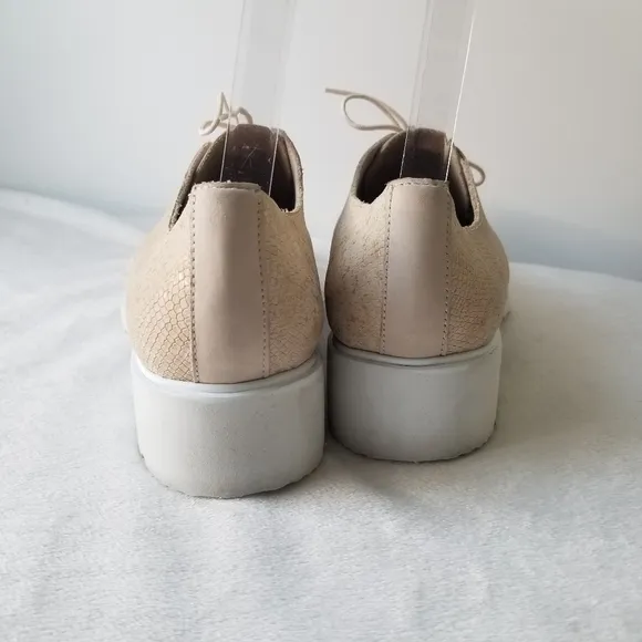 Munro preppy tan ivory leather Durell oxford flats size 9