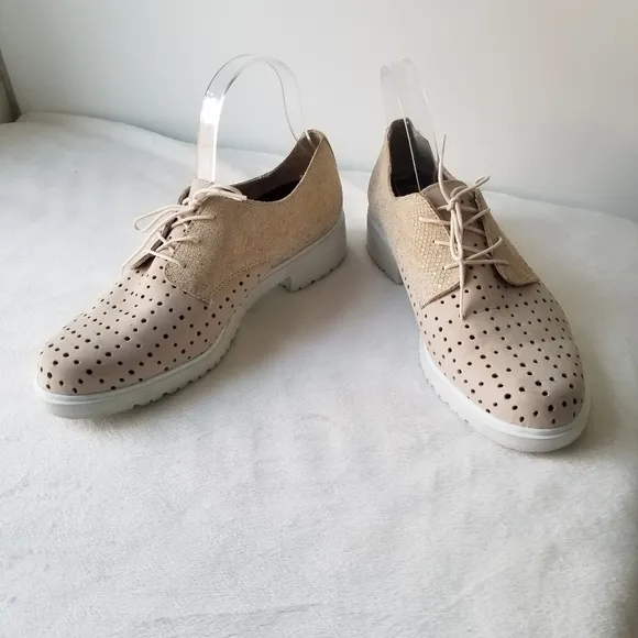Munro preppy tan ivory leather Durell oxford flats size 9