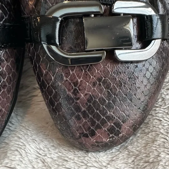 Munro Snake Ballet Flats Leather &amp; Patent TrimGun Metal Hardware 10M