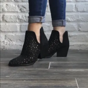 Muse &amp; Cloud Leather Laser Cut Perforated Distressed Heeled Ankle Boots Booties