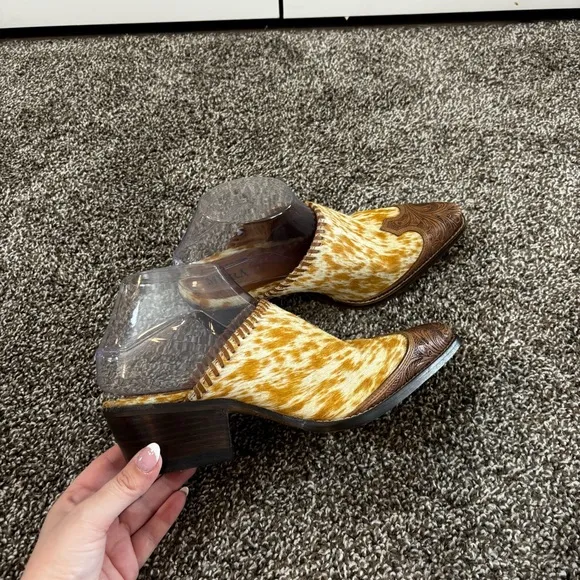 Myra ORANGE WESTERN HAND-TOOLED MULES SIZE 8 NEW IN BAG