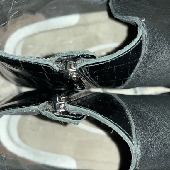Naot Bayamo bootie, black leather size EU 37