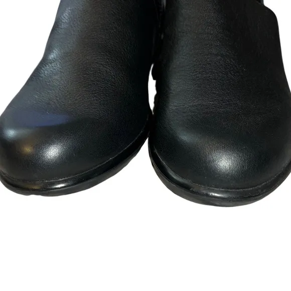 Naot Bayamo bootie, black leather size EU 37