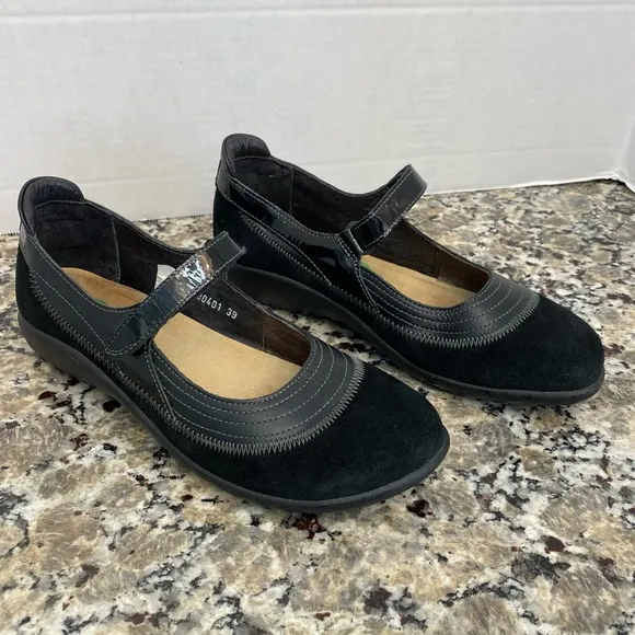 NAOT Israel KIREI MARY JANE SHOES BLACK SUEDE LEATHER WOMEN'S SIZE 39 US 8-8.5