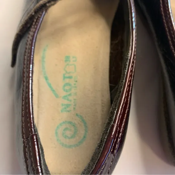 Naot Nau Mai Espresso Wine Leaf Mary Jane Leather Flats Size 38 EU 7 US