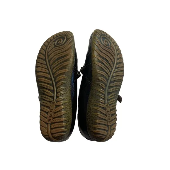 Naot Nau Mai Espresso Wine Leaf Mary Jane Leather Flats Size 38 EU 7 US