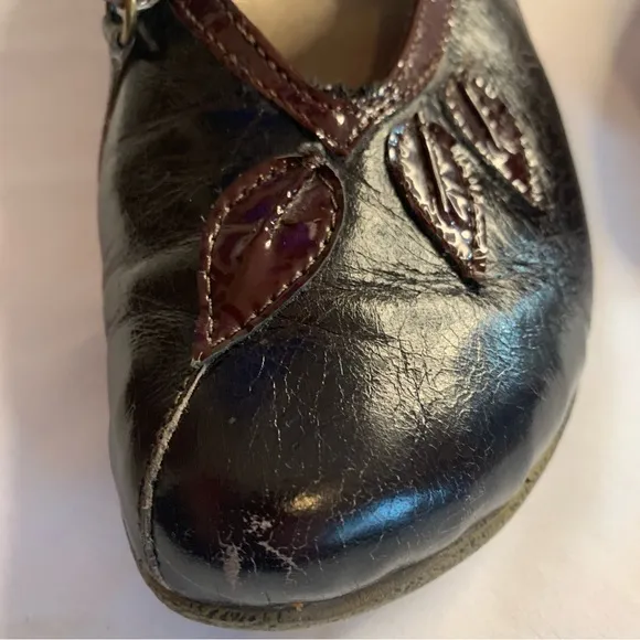 Naot Nau Mai Espresso Wine Leaf Mary Jane Leather Flats Size 38 EU 7 US