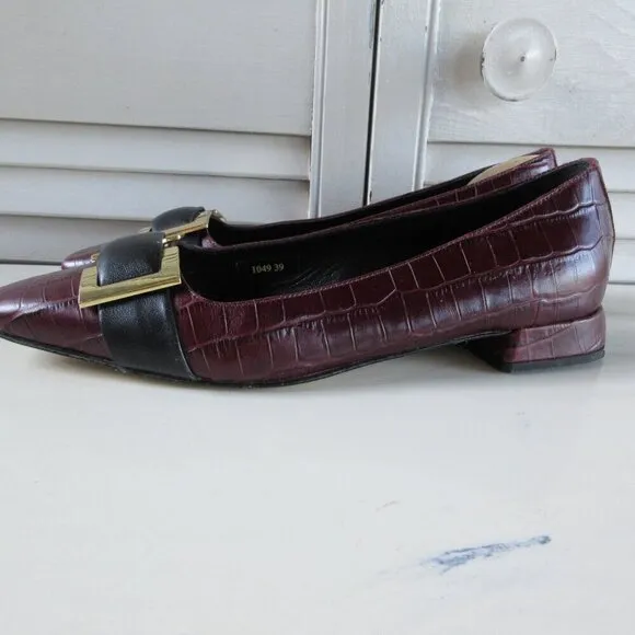 Napoleoni Leather Maroon, Bordeaux Color, gold buckle Italian Flats Size 8.5