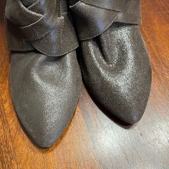 Naughty Monkey Brown Crackled Leather Buckle Accent Heeled Boots 8.5