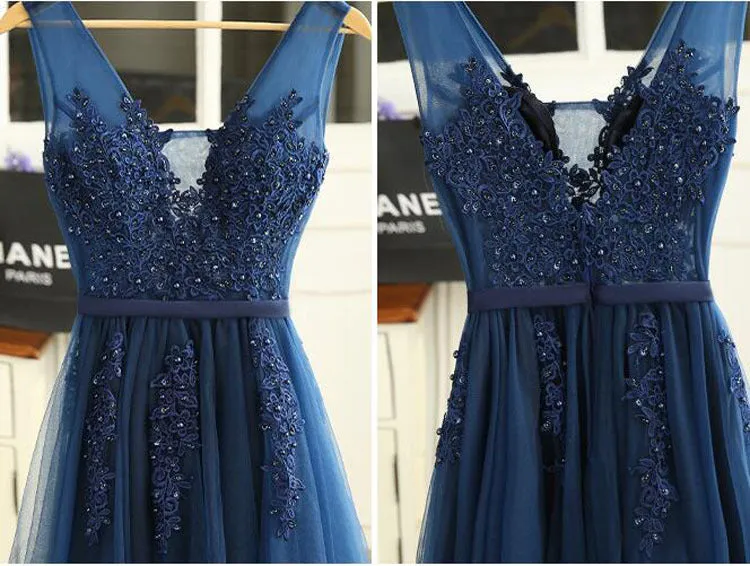 Navy Blue V-neckline Tulle with Lace Applique Short Prom Dresses, Blue Bridesmaid Dresses