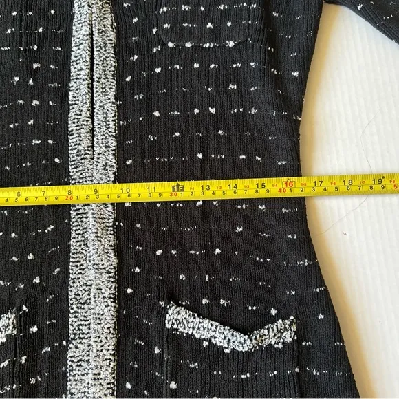 Neiman Marcus Sz M Women's Black White Open Front Cardigan Sweater Long Pocket