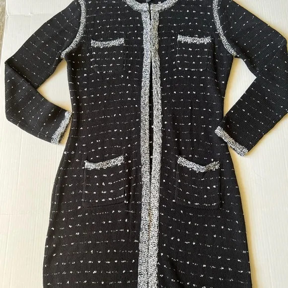 Neiman Marcus Sz M Women's Black White Open Front Cardigan Sweater Long Pocket