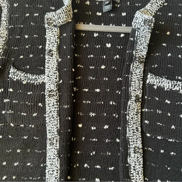 Neiman Marcus Sz M Women's Black White Open Front Cardigan Sweater Long Pocket