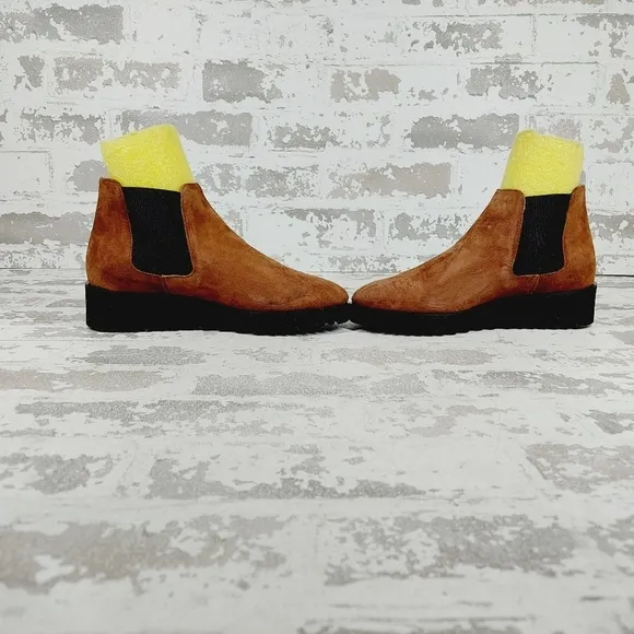 New Amalfi By Rangoni Brown Suede Pull On Chunky Sole Chelsea Boots W685