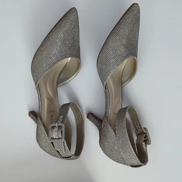 New Anne Klein Womens Metallic Textured Platinum Point Toe Heels Pumps Shoes 8.5
